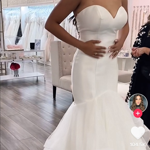 COPY - Allure 9416 Wedding Dress - Picture 4 of 4